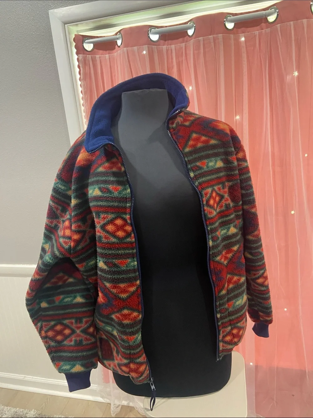 Chuck Roast Warm Aztec-Print Fleece Jacket - Red & Green Size M